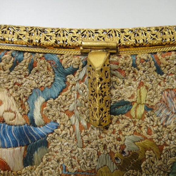 Embroidered Clutch Purse w Belt or Wrist Loop Strap Asian Figures - Picture 2 of 15